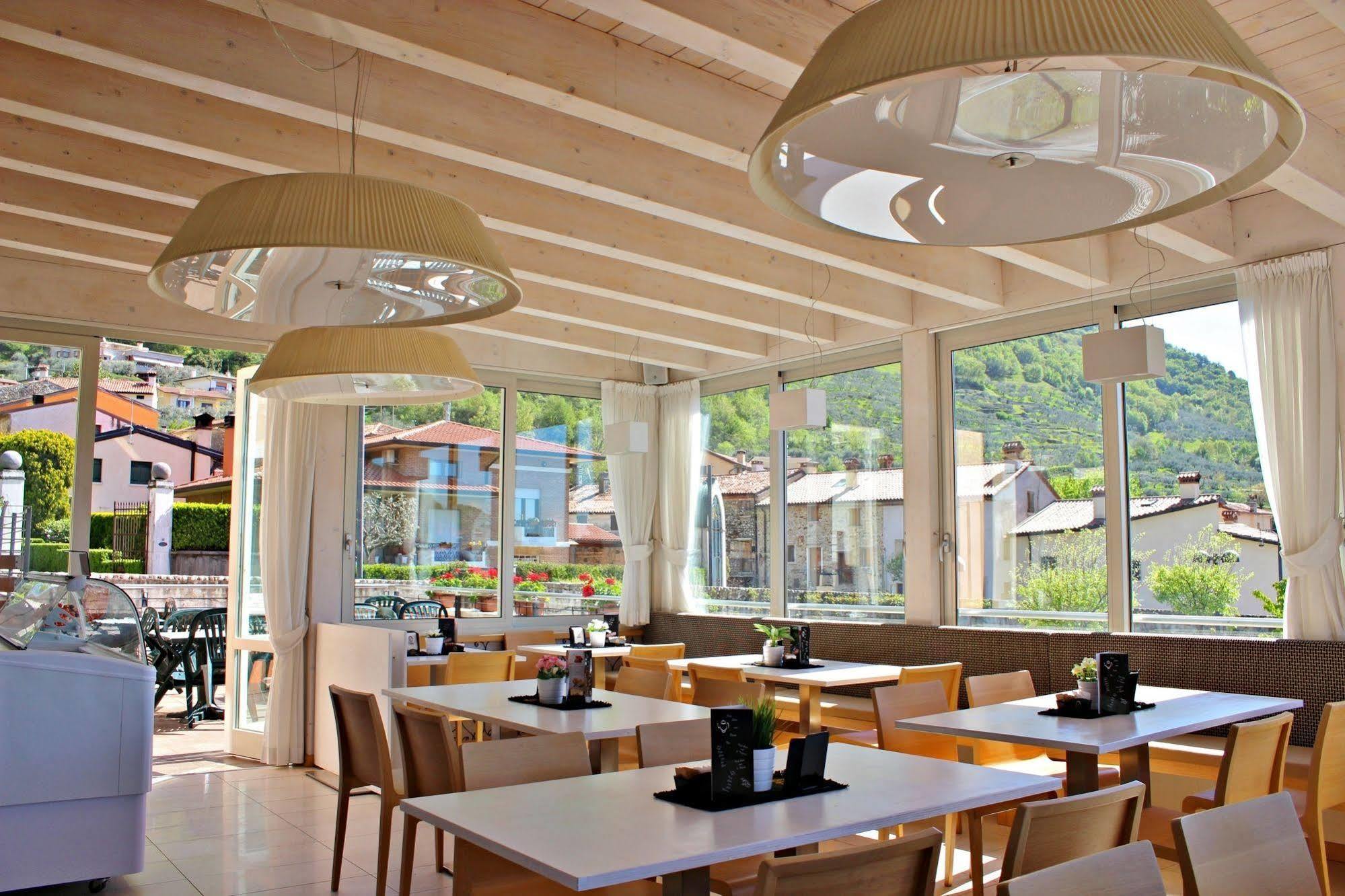 Hotel Miramonti Enoteca Pove del Grappa Exterior photo